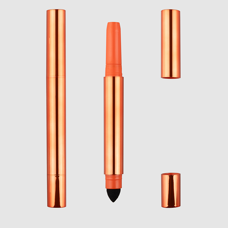 Lambe lan eyeliner kanthi tip lan kemasan